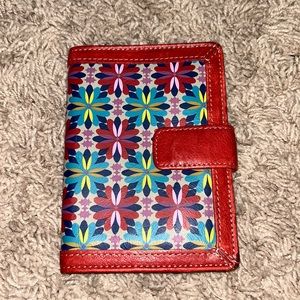 Fossil passport cover